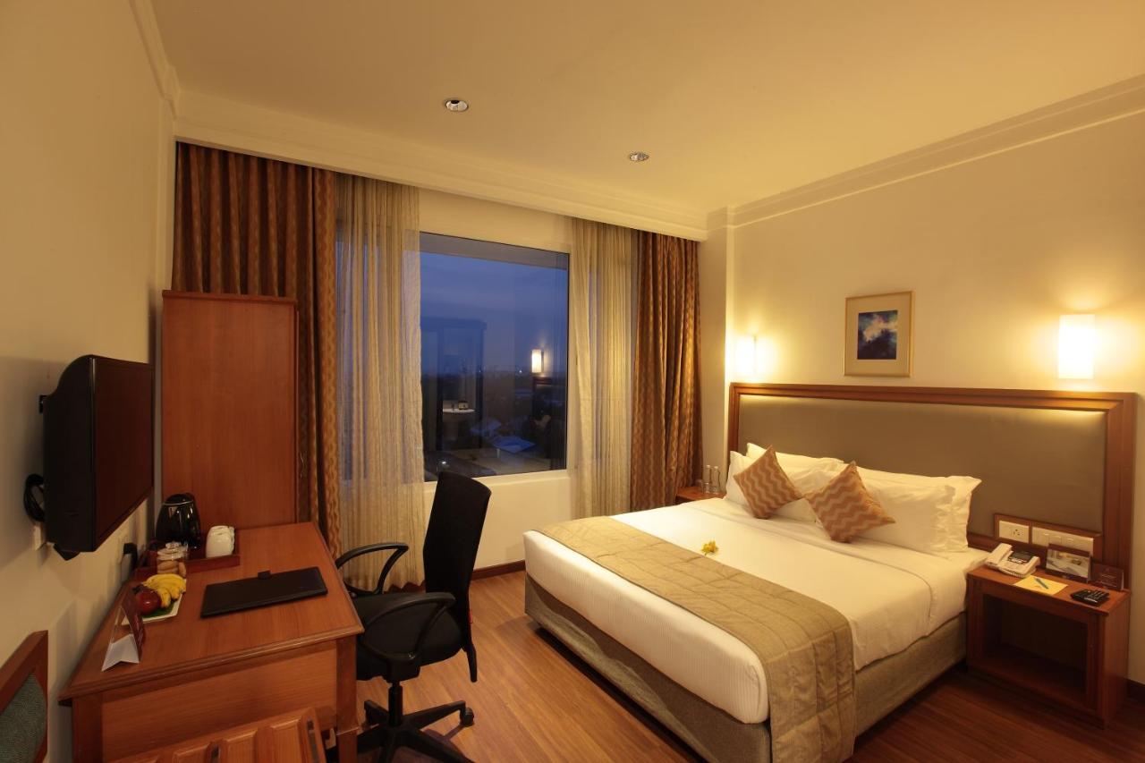 Hotel Monsoon Empress Kochi Esterno foto