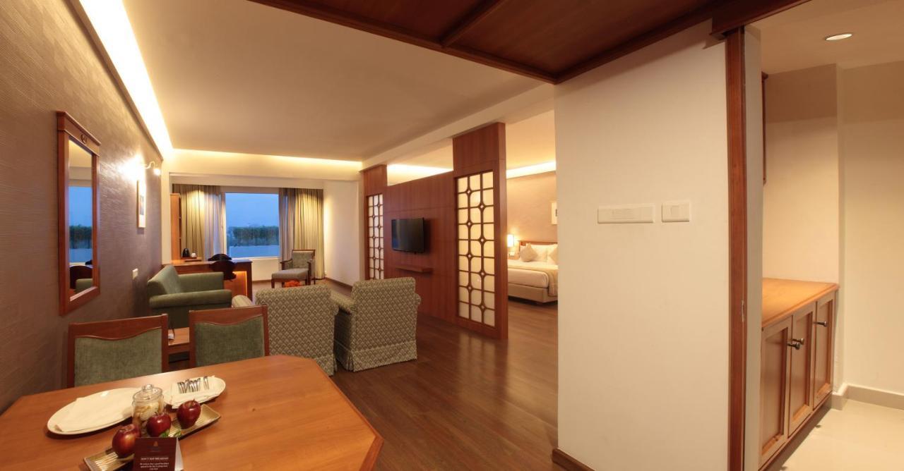 Hotel Monsoon Empress Kochi Esterno foto