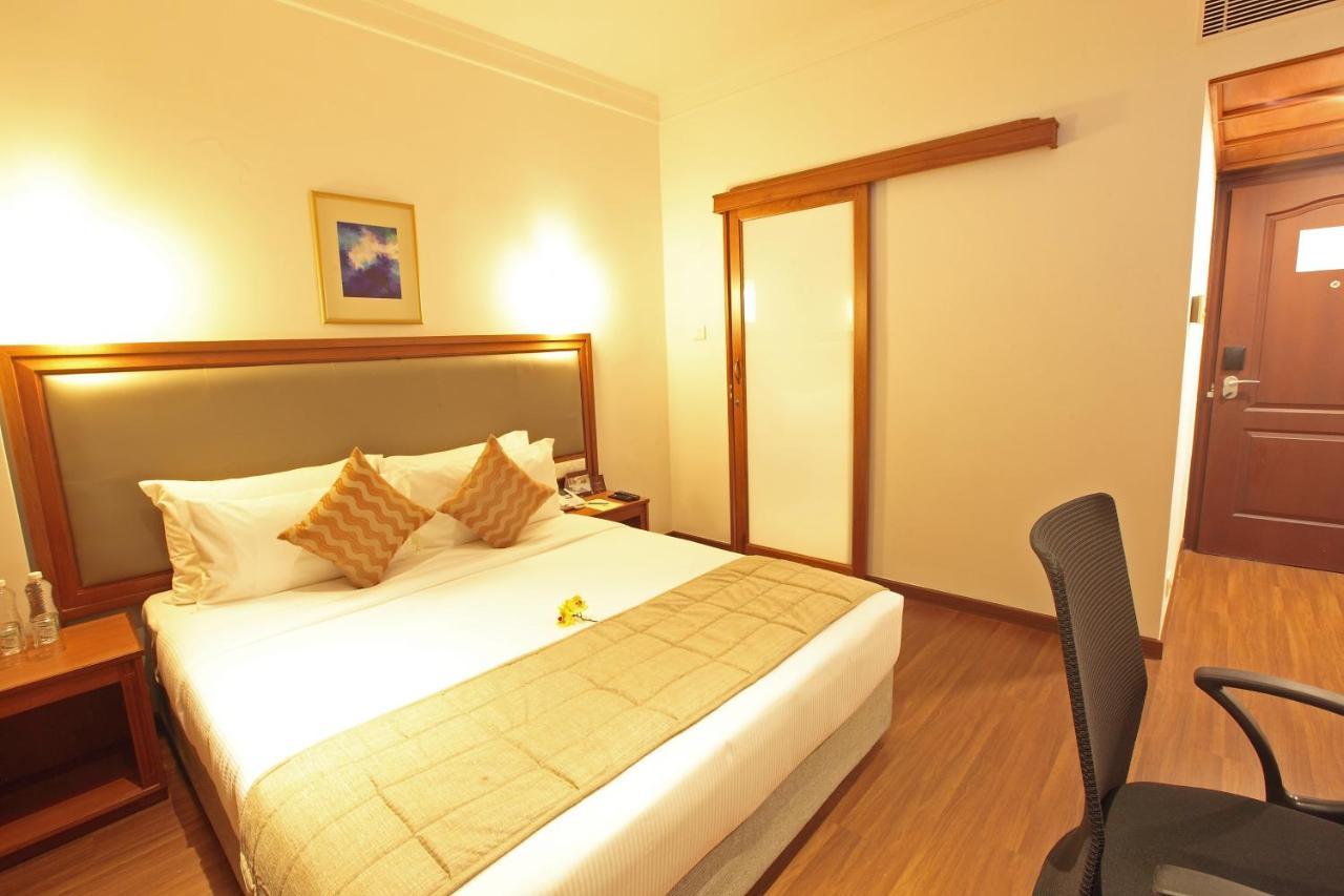 Hotel Monsoon Empress Kochi Esterno foto