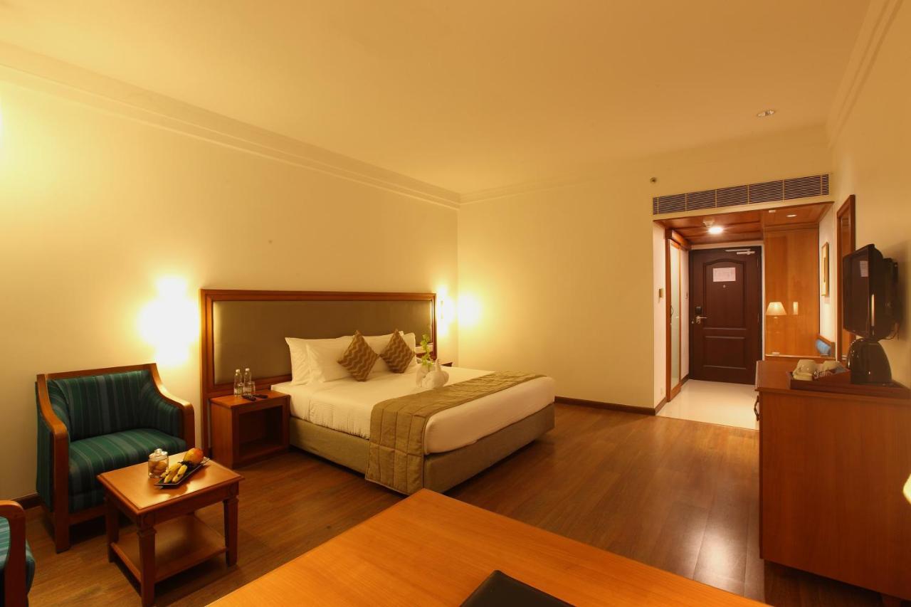 Hotel Monsoon Empress Kochi Esterno foto
