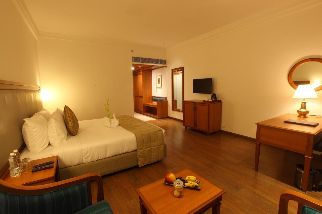 Hotel Monsoon Empress Kochi Esterno foto